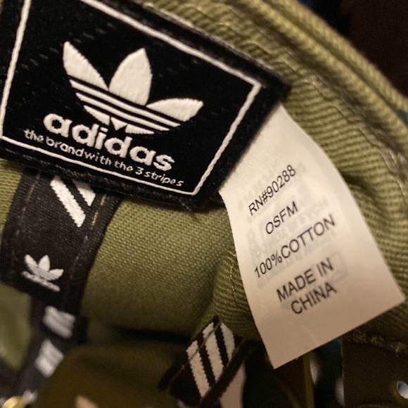 🆕 Adidas SnapBack Cap - Picture 10 of 11